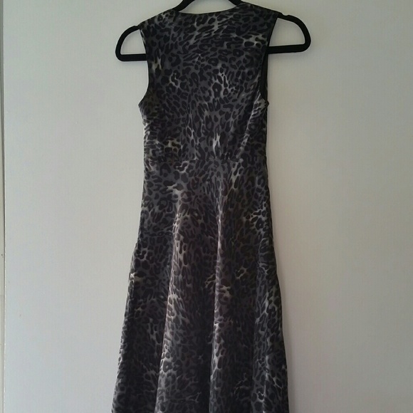 Banana Republic animal print dress - Picture 4 of 17